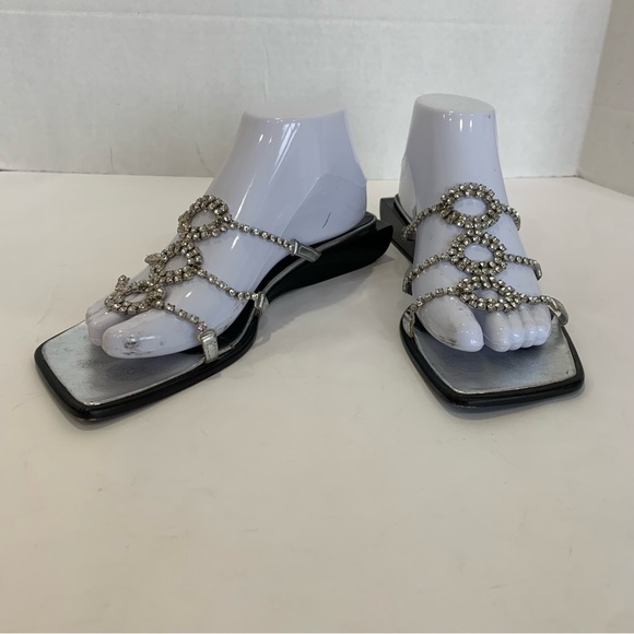 Sesto Meucci size 9 rhinestone sandals in stunning silver with unique heel - Picture 2 of 16